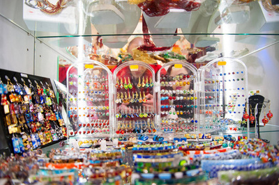 珠寶首飾零售新紀(jì)元 視覺營銷如何重塑消費(fèi)體驗(yàn)